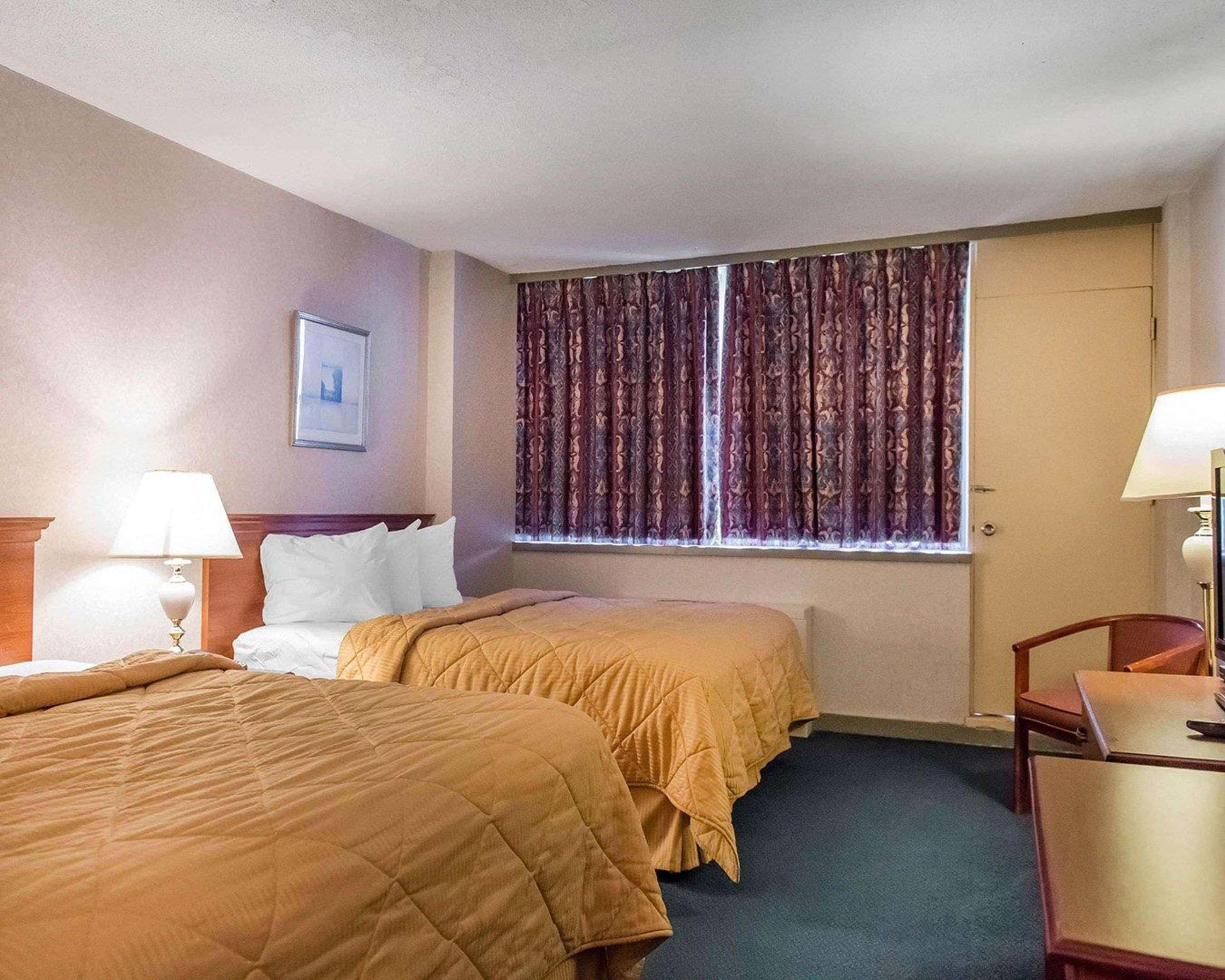 Econo Lodge Smiths Falls Εξωτερικό φωτογραφία