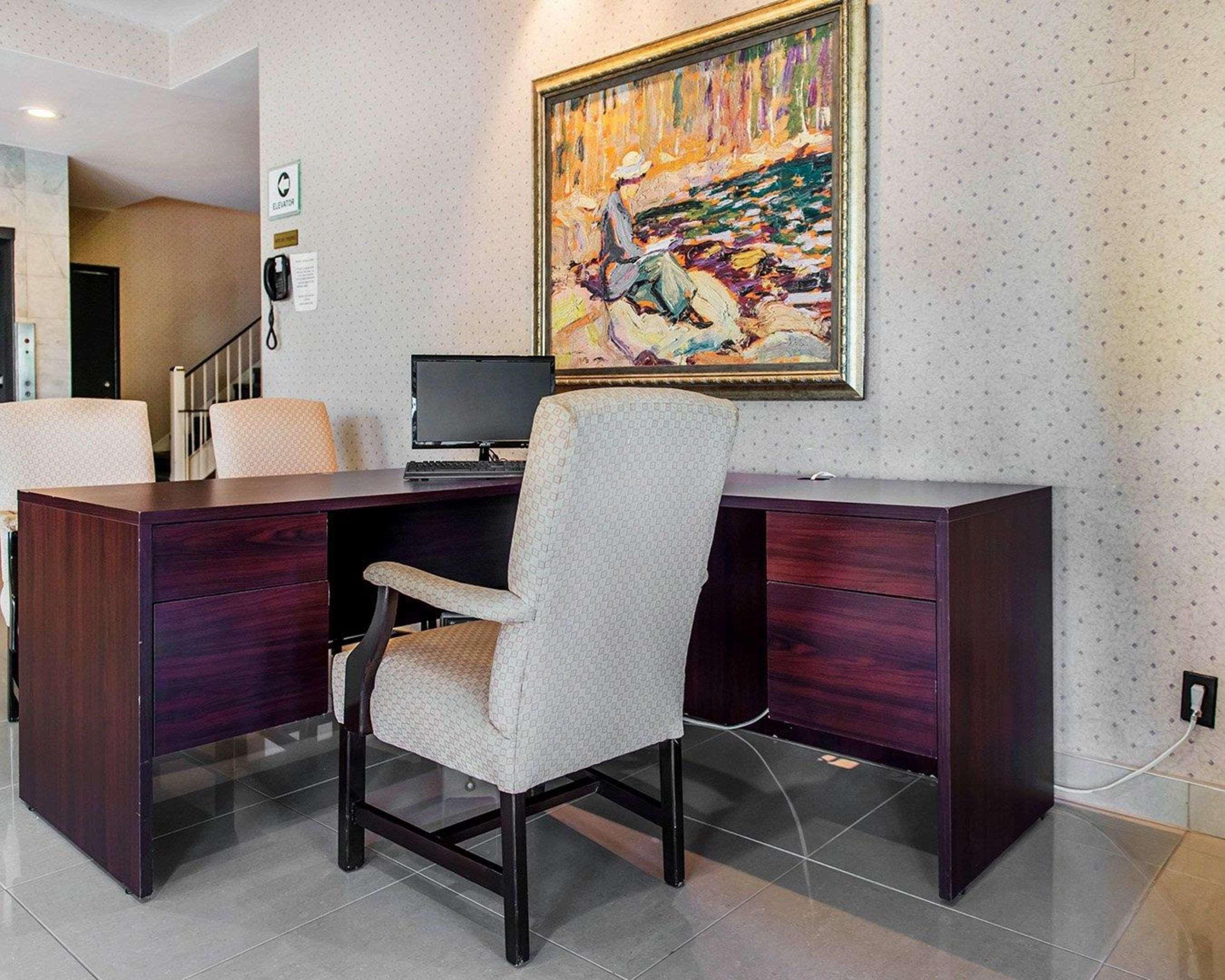 Econo Lodge Smiths Falls Εξωτερικό φωτογραφία