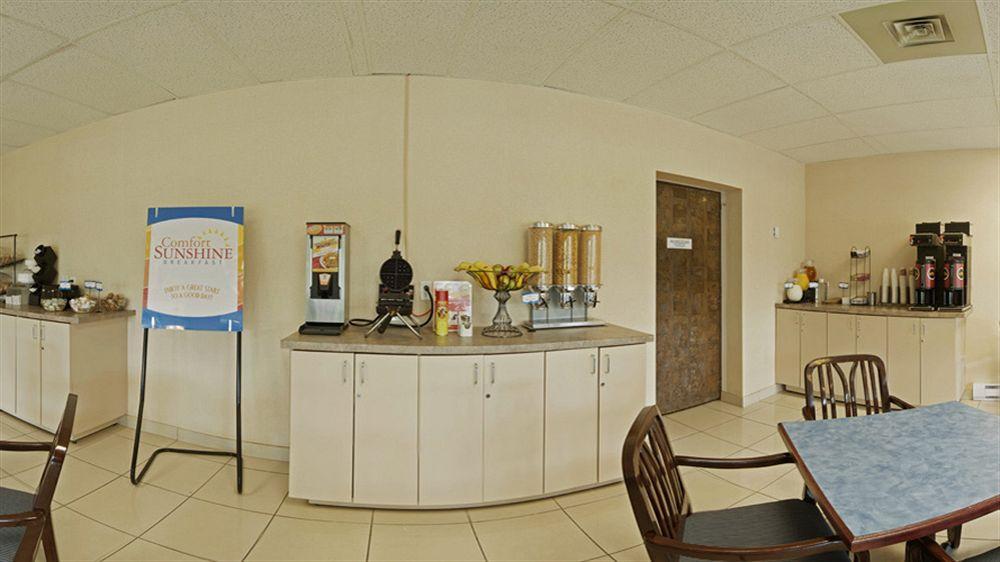 Econo Lodge Smiths Falls Εξωτερικό φωτογραφία