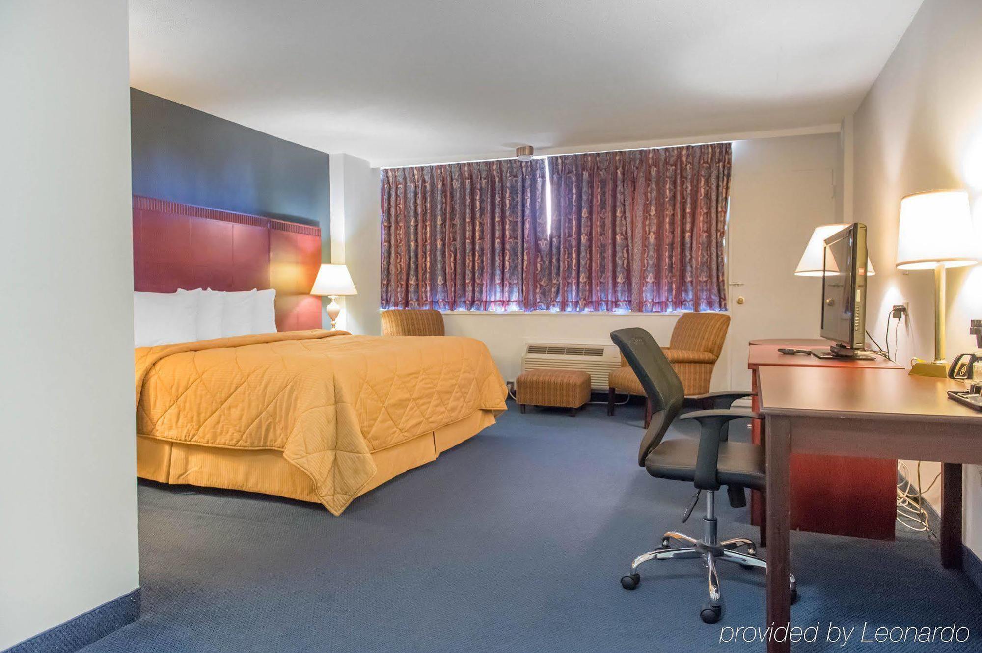 Econo Lodge Smiths Falls Εξωτερικό φωτογραφία