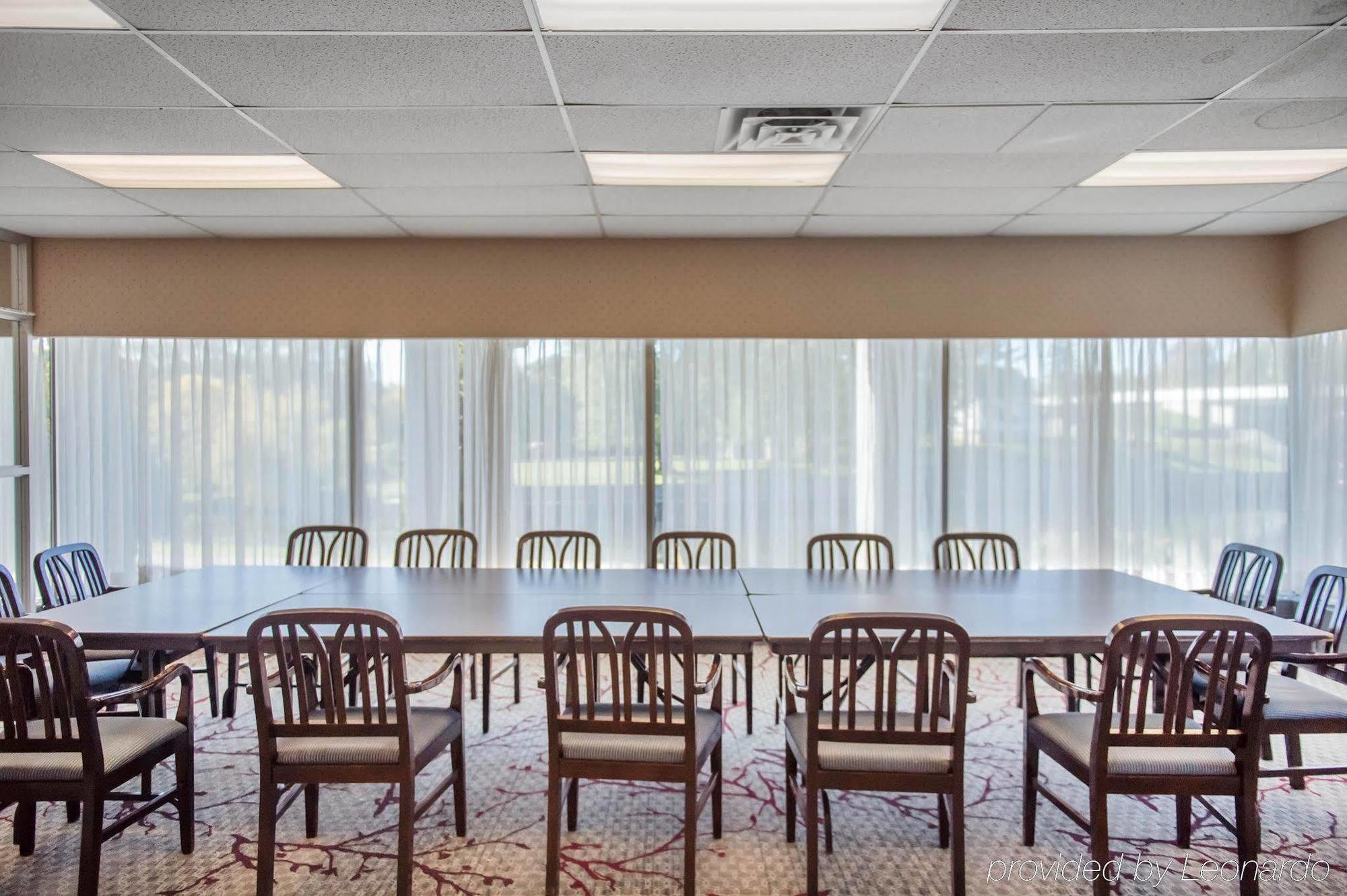 Econo Lodge Smiths Falls Εξωτερικό φωτογραφία