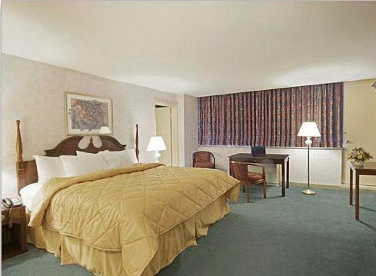 Econo Lodge Smiths Falls Εξωτερικό φωτογραφία